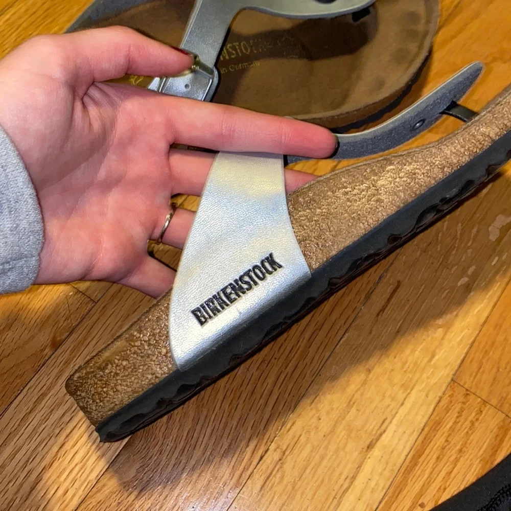 Birkenstock Gizeh Sandals - Picture 8 of 8